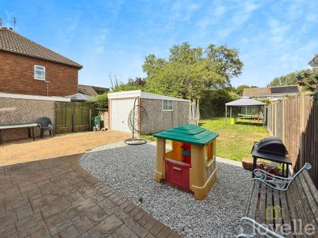 3 bedroom Semi-detached house for sale in St Margarets Close, Lincoln, LN6