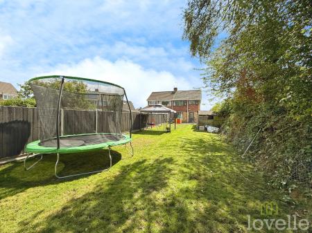 3 bedroom Semi-detached house for sale in St Margarets Close, Lincoln, LN6