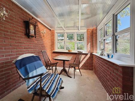 2 bedroom Terraced House for sale in Viking Close, Waddington, LN5