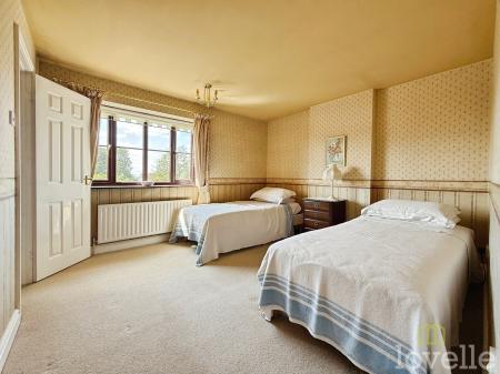 2 bedroom Terraced House for sale in Viking Close, Waddington, LN5