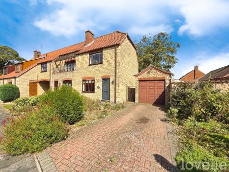 2 bedroom Terraced House for sale in Viking Close, Waddington, LN5