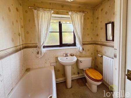 2 bedroom Terraced House for sale in Viking Close, Waddington, LN5