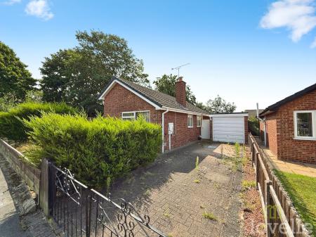 3 bedroom Detached bungalow for sale in Garrick Close, Lincoln, LN5