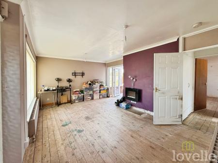 3 bedroom Bungalow for sale in Waverley Avenue, Lincoln, LN6