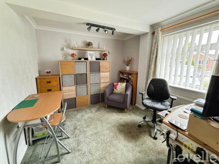 4 bedroom Detached house for sale in Chelmer Close, North Hykeham, LN6