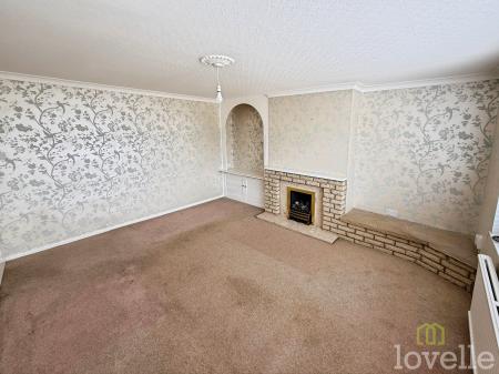 3 bedroom Semi-detached house for sale in Dore Avenue, North Hykeham, LN6