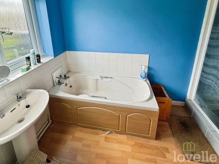 3 bedroom Semi-detached house for sale in Moor Lane, North Hykeham, LN6