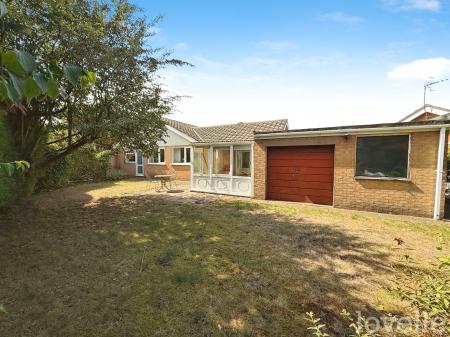 3 bedroom Bungalow for sale in Almond Court, Lincoln, LN6