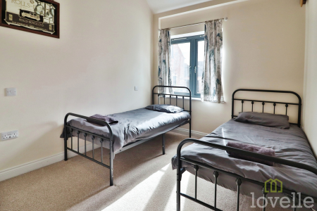 2 bedroom Bungalow for sale in South Farm, Lincoln, LN5