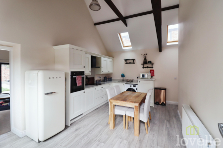 2 bedroom Bungalow for sale in South Farm, Lincoln, LN5