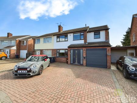 Dore Avenue, North Hykeham, LN6