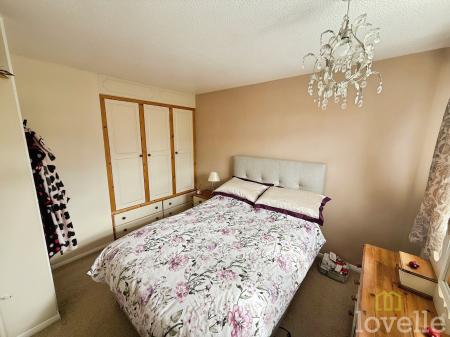 3 bedroom Terraced House for sale in Clare Close, Lincoln, LN5