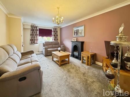 3 bedroom Terraced House for sale in Clare Close, Lincoln, LN5