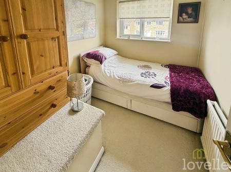 3 bedroom Terraced House for sale in Clare Close, Lincoln, LN5