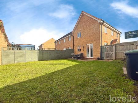 3 bedroom End of terrace house for sale in Maximus Road, North Hykeham, LN6