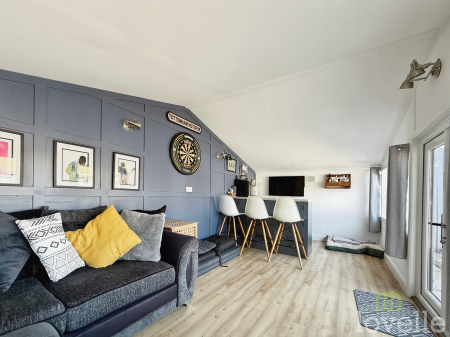 3 bedroom Semi-detached house for sale in Regent Avenue, Lincoln, LN6