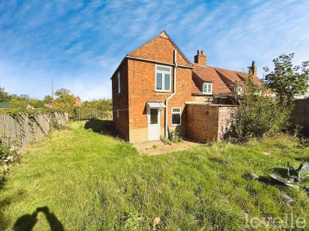 3 bedroom Semi-detached house for sale in Abbey Road, Bardney, LN3
