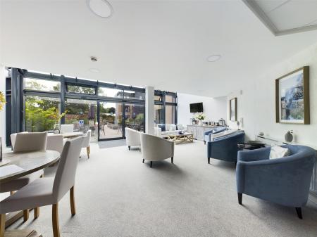 2 bedroom Apartment for sale in Boultham Park Road, Lincoln, LN6