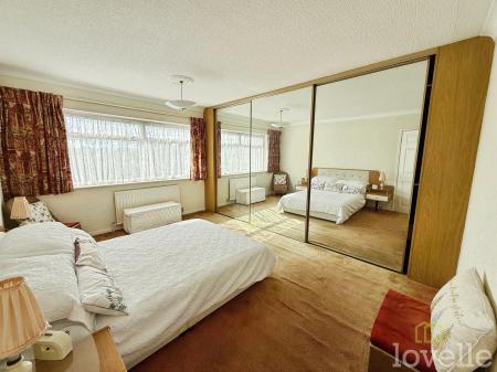 3 bedroom Detached house for sale in Malton Road, Lincoln, LN6