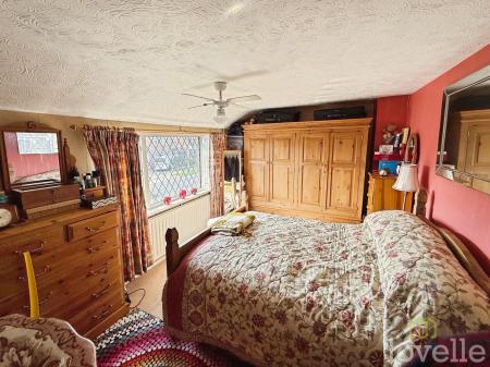 3 bedroom Semi-detached house for sale in Constance Avenue, Lincoln, LN6