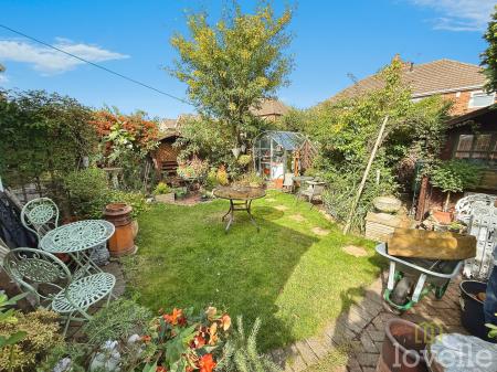 3 bedroom Semi-detached house for sale in Constance Avenue, Lincoln, LN6
