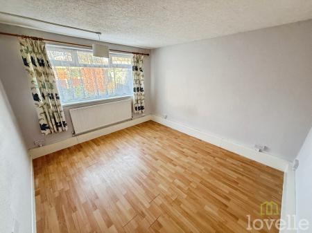 2 bedroom Ground floor flat to let in Woodfield Avenue, Lincoln, LN6