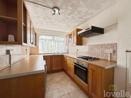 2 bedroom Ground floor flat to let in Woodfield Avenue, Lincoln, LN6
