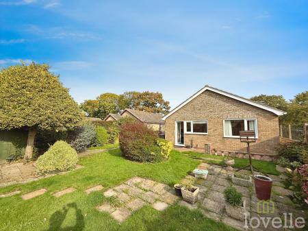 3 bedroom Detached bungalow for sale in Fen Lane, North Hykeham, LN6
