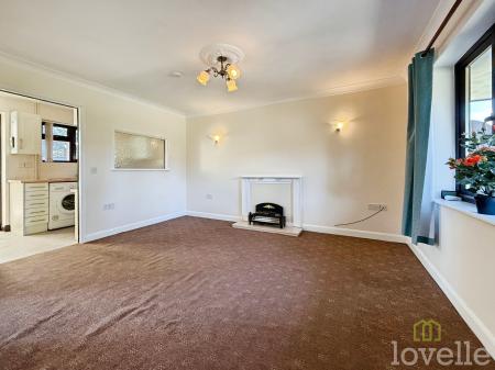 1 bedroom Semi-detached bungalow for sale in St Claires Court, Lincoln, LN6