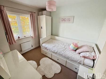 3 bedroom Semi-detached house for sale in Juniper Way, Witham St Hughs, LN6