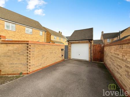 3 bedroom Semi-detached house for sale in Juniper Way, Witham St Hughs, LN6