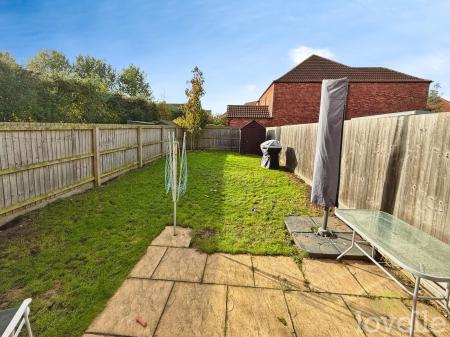 2 bedroom Semi-detached house for sale in Bowthorpe Close, South Hykeham, LN6