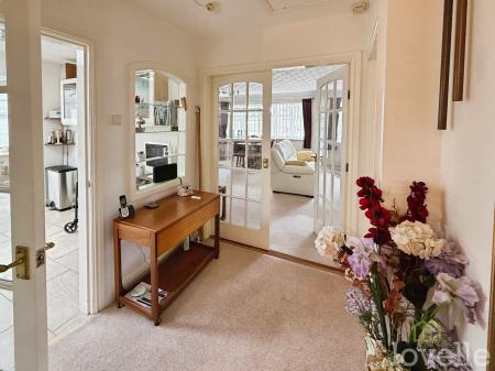 4 bedroom Bungalow for sale in Pendine Crescent, North Hykeham, LN6