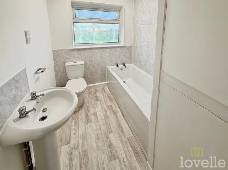 2 bedroom Bungalow for sale in Lincoln Road, Eagle, LN6