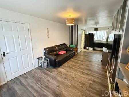 3 bedroom Semi-detached house for sale in Sperrin Close, Lincoln, LN5