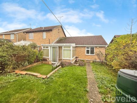 2 bedroom Bungalow to let in Sycamore Drive, Waddington, LN5