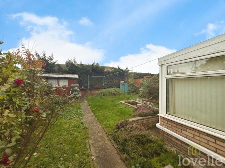 2 bedroom Bungalow to let in Sycamore Drive, Waddington, LN5