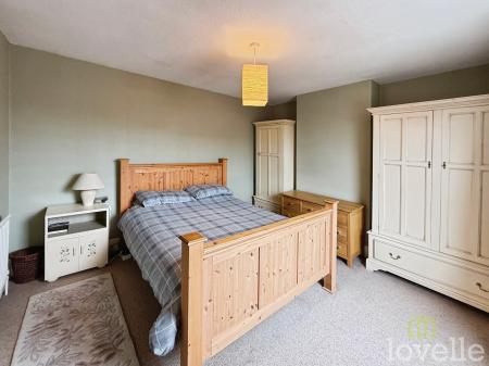 3 bedroom Semi-detached house for sale in Chapel Lane, North Hykeham, LN6