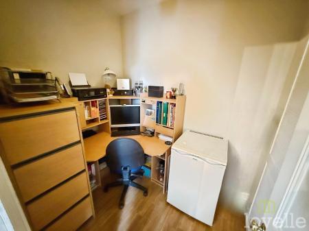 3 bedroom Semi-detached house for sale in Chapel Lane, North Hykeham, LN6