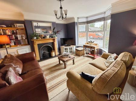 3 bedroom Semi-detached house for sale in Chapel Lane, North Hykeham, LN6