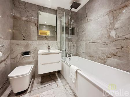 4 bedroom Detached house for sale in Meadowsweet Lane, Witham St Hughs, LN6