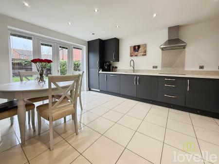 4 bedroom Detached house for sale in Meadowsweet Lane, Witham St Hughs, LN6