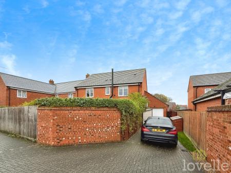 4 bedroom Detached house for sale in Meadowsweet Lane, Witham St Hughs, LN6