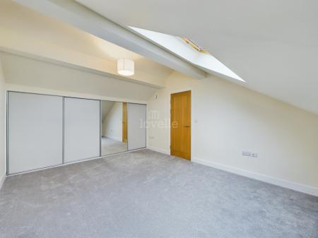 3 bedroom Detached house to let in Mill Lane, North Hykeham, LN6