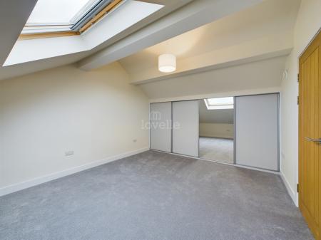 3 bedroom Detached house to let in Mill Lane, North Hykeham, LN6