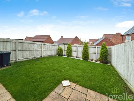 2 bedroom Semi-detached house for sale in Top Farm Avenue, Navenby, LN5