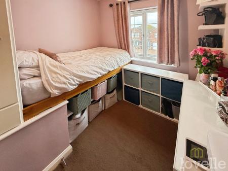 4 bedroom Detached house for sale in Beverley Grove, North Hykeham, LN6