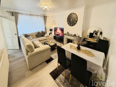 2 bedroom Semi-detached bungalow for sale in Mulberry Avenue, Lincoln, LN6