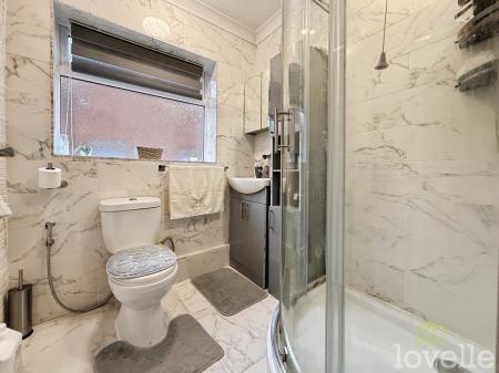 2 bedroom Semi-detached bungalow for sale in Mulberry Avenue, Lincoln, LN6