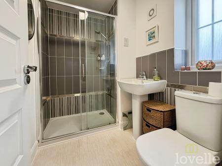 4 bedroom Semi-detached house for sale in Vespasian Way, North Hykeham, LN6